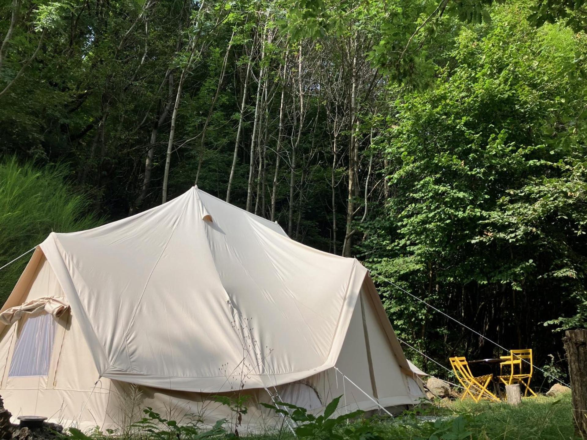 Grande Tente Tipi En Pleine Foret Burzet ภายนอก รูปภาพ